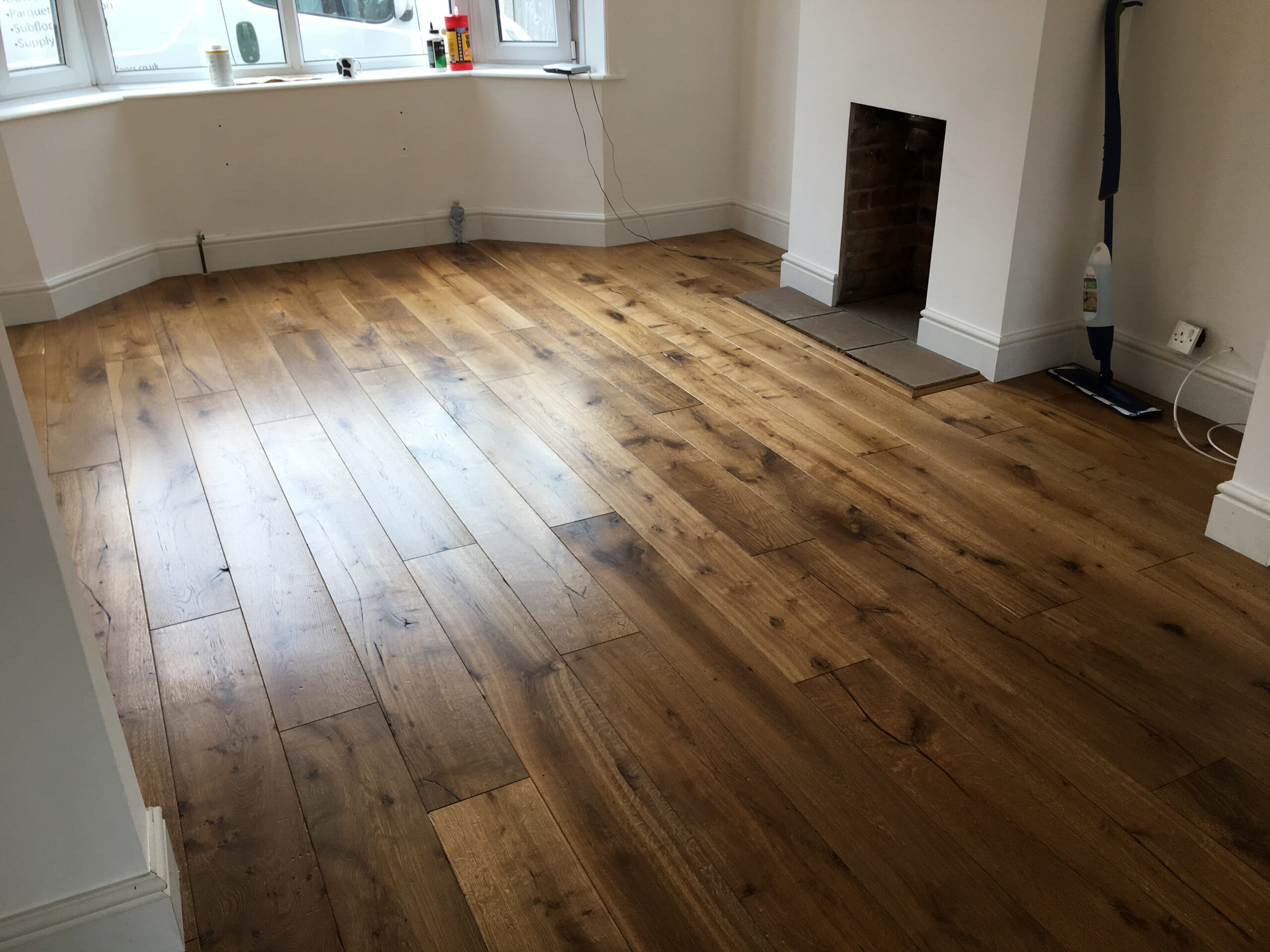 Rustic cracked (sunken filler in seasonal cracks) oak 20x190 lightly smoked, distressed and oil. New 170mm Torus skirting