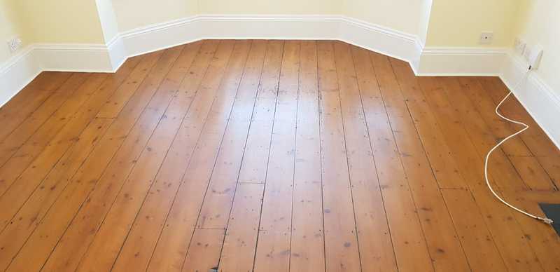Sanding and sealing of stunning pine planks in southampton
