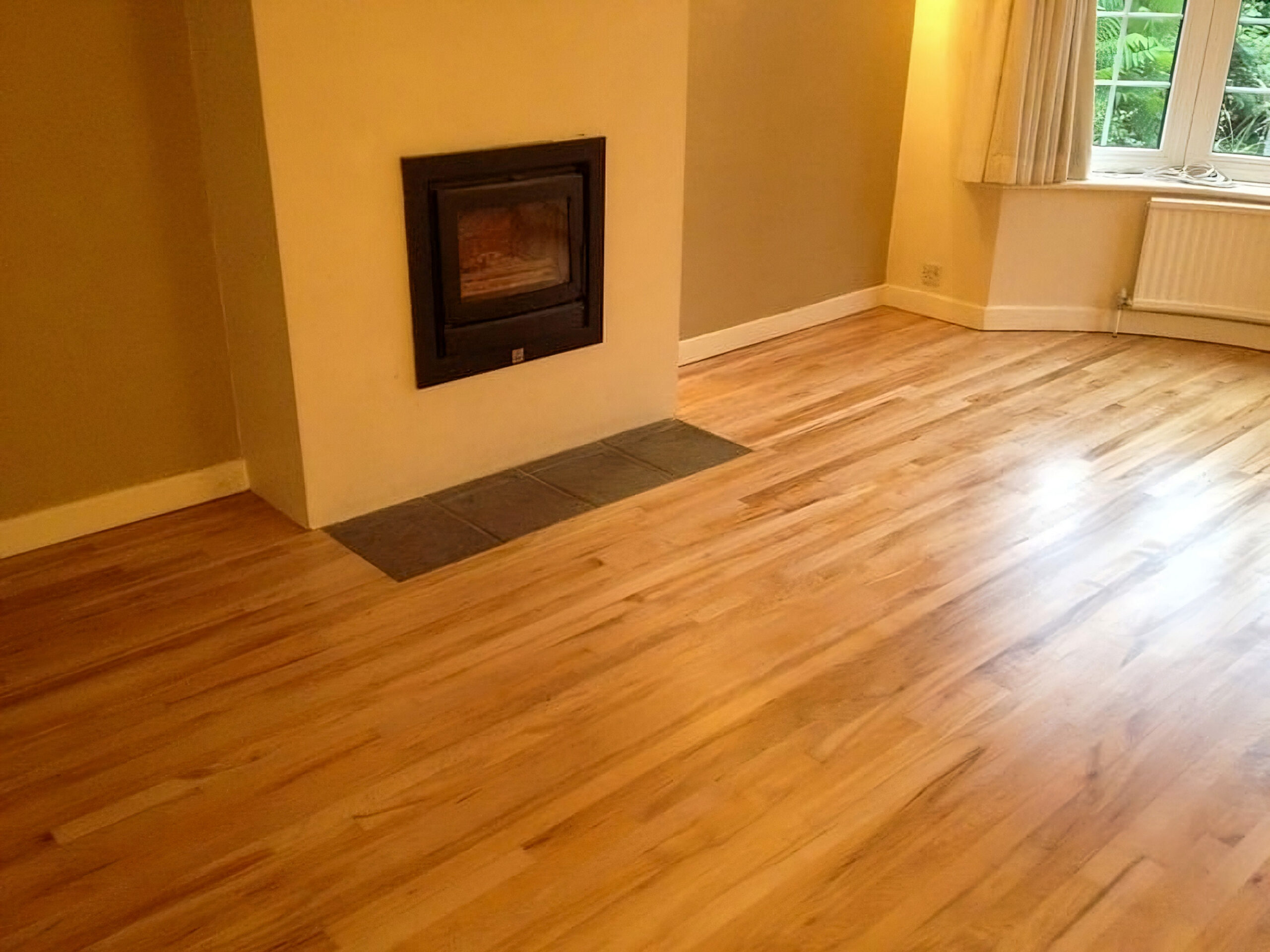 Dust free floor sanding Ferndown, repairs, refinishing, floor refurbishing Ferndown